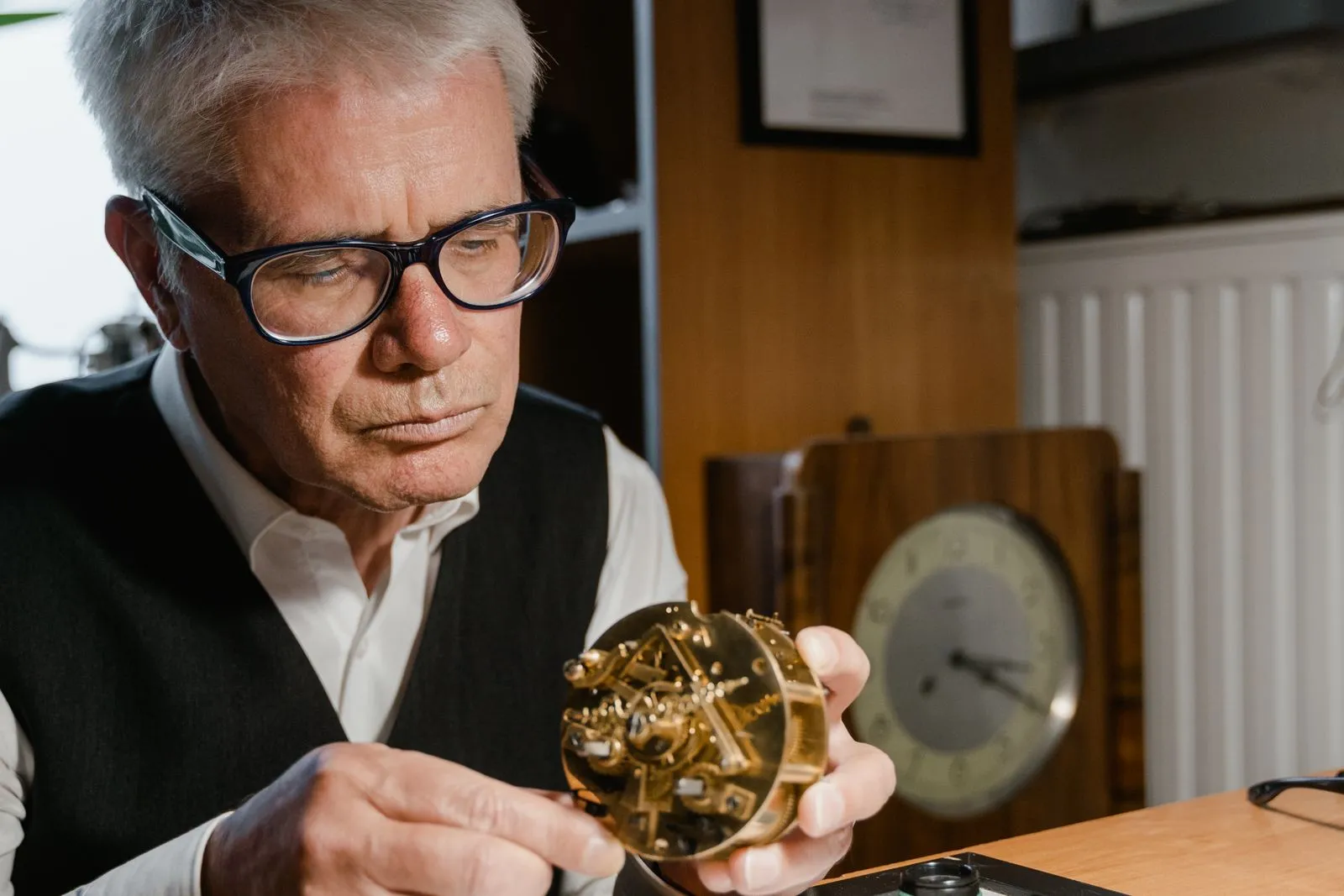 Signs Your Watch Movement May Need Cleaning